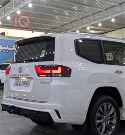 تۆیۆتا لاند کروزەر